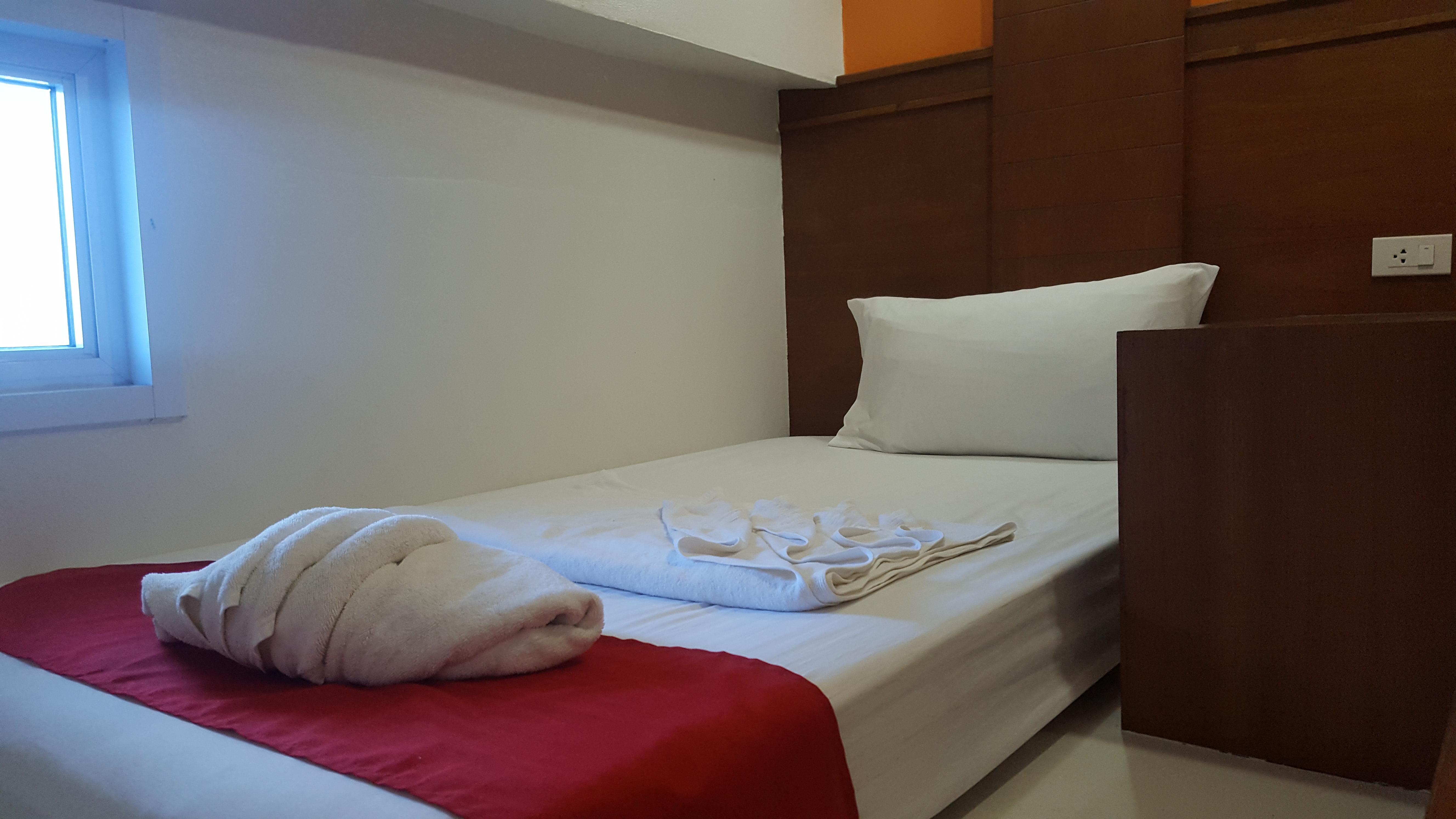 First And Frang Hotel - Koh Phangan Thongsala Ngoại thất bức ảnh