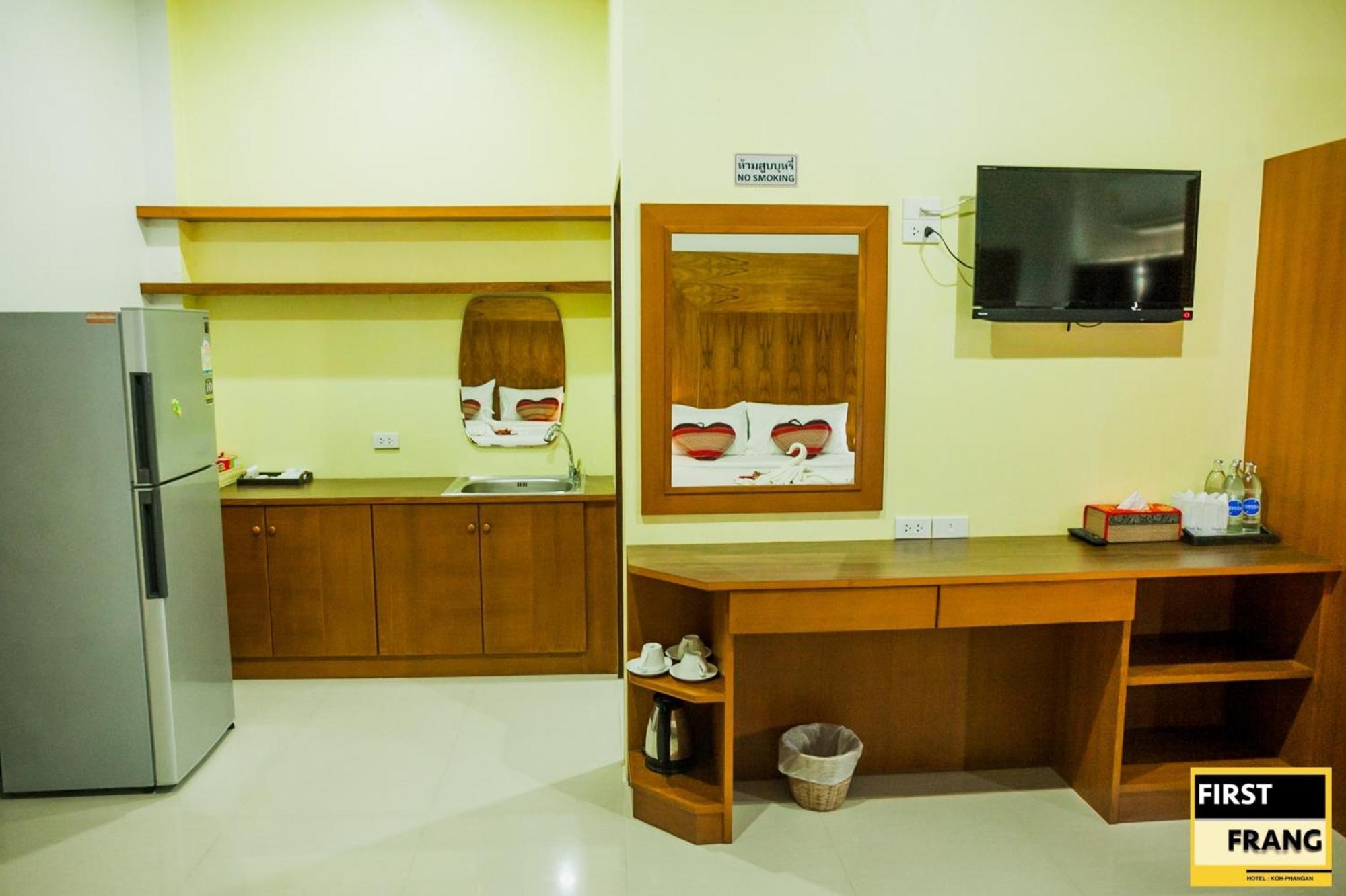 First And Frang Hotel - Koh Phangan Thongsala Ngoại thất bức ảnh