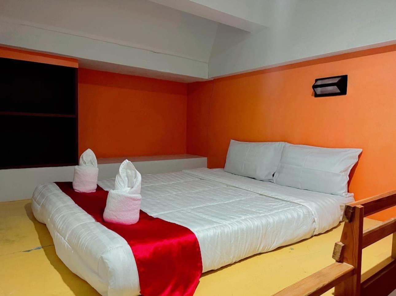 First And Frang Hotel - Koh Phangan Thongsala Ngoại thất bức ảnh